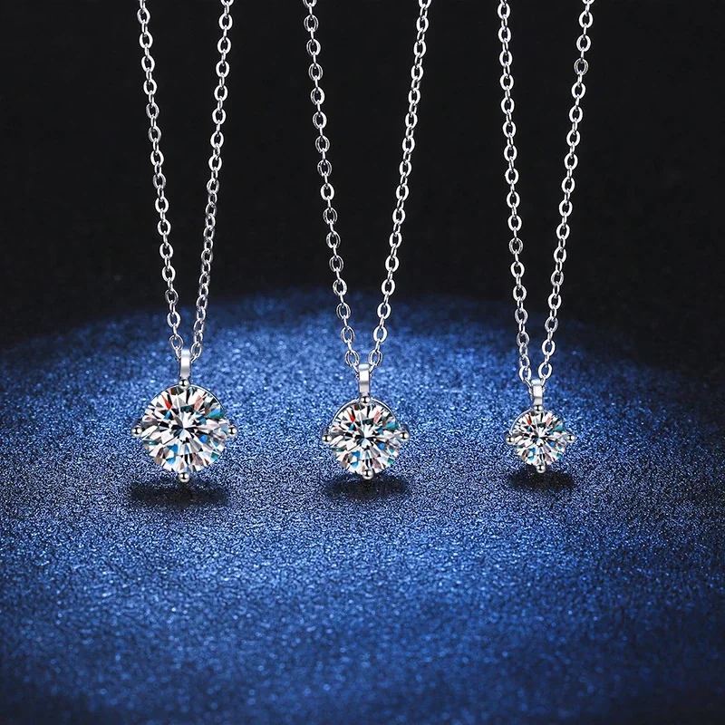 Delicate 925 Sterling Silver Four-Prong Round Moissanite Necklace - 0.5 ct Moissanite